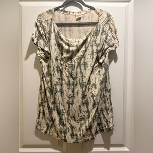 Kate Quinn green tiedye top